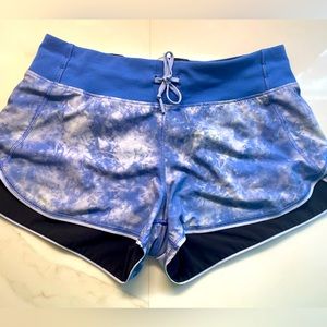 Girls double sided black/periwinkle tie dye Ivivva shorts size 12